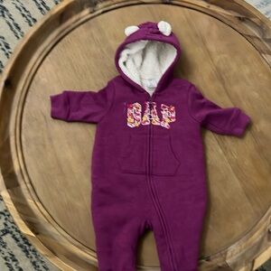 Baby Gap infants Sherpa bunting 3-6 months